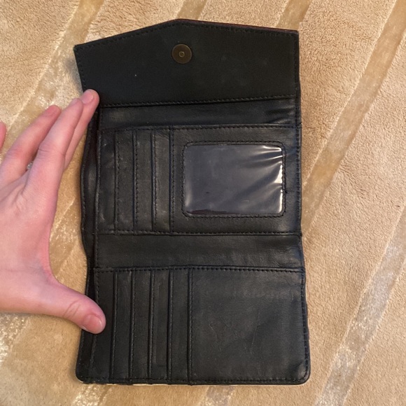 Wallet - Picture 2 of 4